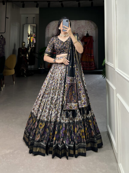 Contemporary yet classic, Be the center of attention with this Tussar silk Lehenga